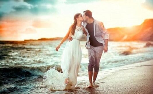 বর্ধিত লিঙ্গ সঙ্গে প্রেমে নারী এবং পুরুষ