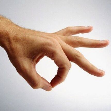 Jelqing থাম্ব এবং তর্জনী ব্যবহার করে সঞ্চালিত হয়.